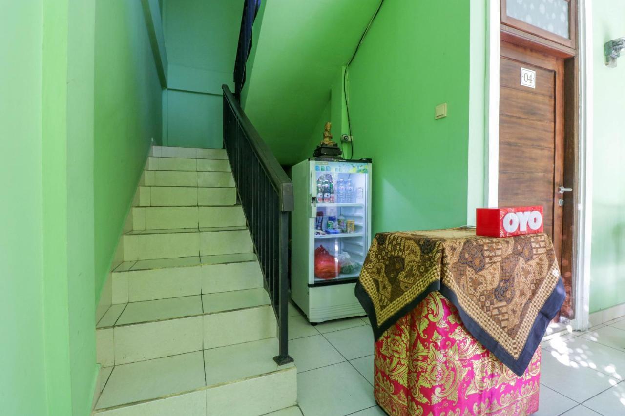 Oyo 2456 Purnama House Kuta Hotell Kuta Lombok Exteriör bild