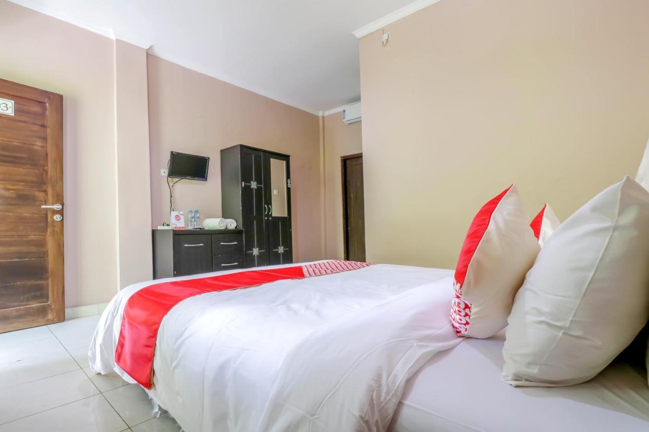 Oyo 2456 Purnama House Kuta Hotell Kuta Lombok Exteriör bild